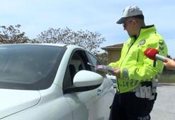 Kartal'da trafik haftası kapsamında sürücüler uyarıldı