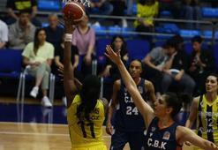 Fenerbahçe Safiport final serisinde 2-0 öne geçti