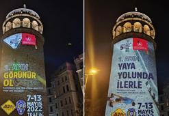 Galata Kulesi'ne 'güvenli trafik' uyarıları yansıdı