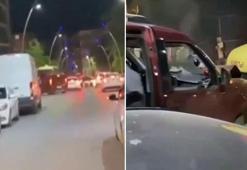 Sultangazi'de asker konvoyundaki araç, park halindeki minibüse çarptı