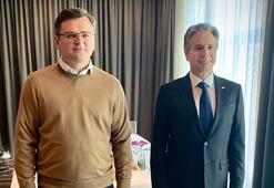 Ukrayna Dışişleri Bakanı Kuleba, Berlin’de ABD’li mevkidaşı ile görüştü