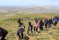 Erek Dağı'na zirve tırmanışı yapıp, halay çektiler