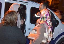 Merdiven boşluğundaki eşyaları ateşe verdi; apartmandakiler sokağa döküldü