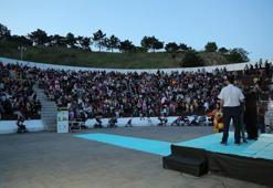 Tuzla’da 2 bin kişilik açık hava sineması etkinliği düzenlendi