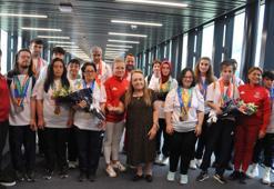 Özel sporcular 21 madalya ile yurda döndü
