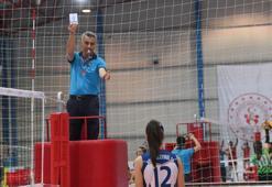 Türk voleybolunda 'beyaz kart' ilk kez gösterildi