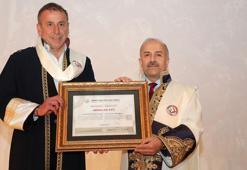 Abdullah Avcı’ya Trabzon Üniversitesi tarafından 'Fahri Doktora' unvanı verildi