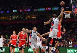 Anadolu Efes, EuroLeague Final Four'da finale yükseldi
