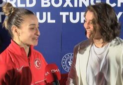 Seren Ay Çetin ve Buse Naz Çakıroğlu şampiyonluk sözlerini tuttular