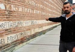 Tarihi hanın duvarlarında 'sprey boya' çirkinliği