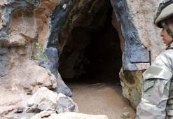 'Pençe-Kilit' bölgesinde teröristlerin silah ve mühimmatı imha ediliyor