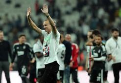 Vida’dan tribünlere veda