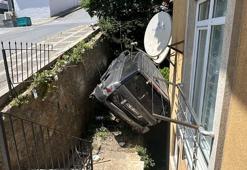 Ümraniye'de cip apartman boşluğuna düştü