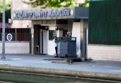 Gaziantep'te, emniyet binası önünde canlı bomba şüphelisi etkisiz hale getirildi