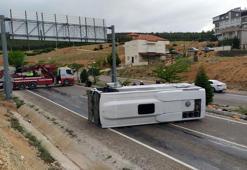 Antalya’da tur midibüsü devrildi: 22 yaralı