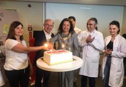 Kemik iliği nakliyle hayata tutunanlar 11 yıl sonra kurtarıcılarıyla bir araya geldi