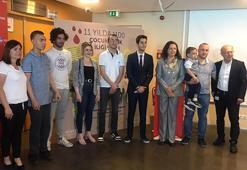 Kemik iliği nakliyle hayata tutunanlar 11 yıl sonra kurtarıcılarıyla bir araya geldi