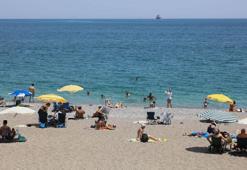 Antalya'da hava sıcaklığı 37 dereceyi gördü
