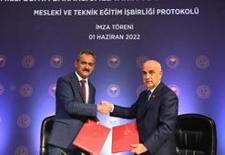 Bakan Özer: Tarım alanında eğitim veren meslek liselerini Tarım ve Orman Bakanlığı'yla yöneteceğiz