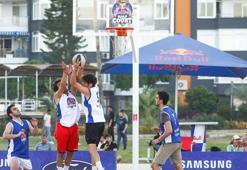 Red Bull Half Court'ta Türkiye'nin en iyi sokak basketbol takımı İstanbul'da belli olacak