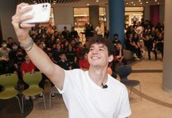 Cem Bölükbaşı, Ata Koleji'nde öğrencilerle bir araya geldi