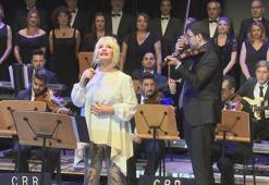 Emel Sayın'ın duygusal anları