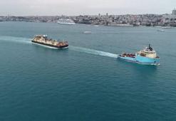 'Castoro 10' İstanbul Boğazı'ndan geçiyor