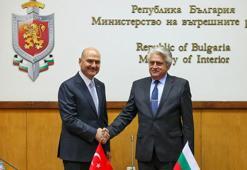 İçişleri Bakanı Soylu, Rezve Deresi'nde yeni bir sınır kapısı açılacağını belirtti