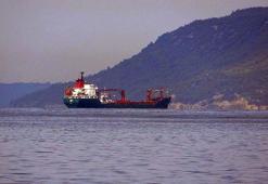 Çanakkale Boğazı'nda makinesi arızalanan gemi demirletildi