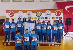 Bağcılar Belediyesi Wushu Kung Fu takımı sporcuları 13 madalya kazandı