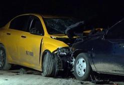 Düğünde tartıştığı kişilerin arasına taksiyle daldı: 20 yaralı