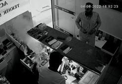 Sultangazi'de telefon bataryası böyle patladı