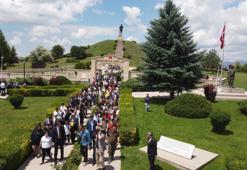 Engelliler, Dumlupınar Şehitliği’ni gezdi