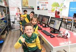 ‘Yarını kodlayanlar’ projesinde Babalar Günü’ne özel eğitim