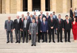 Galatasaray Kulübü Başkanı Dursun Özbek, Anıtkabir’i ziyaret etti