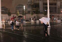 İstanbul'da gece yarısından sonrası için sağanak yağış uyarısı
