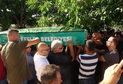 Babasının balık avlamak için elektrik akımı verdiği suda ölen Eren, toprağa verildi