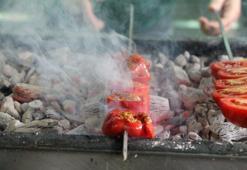 Adanalı kebapçıdan ‘biber içli kebap’