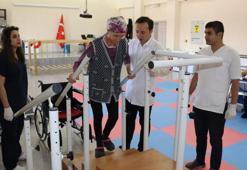 Engelsiz Yaşam Merkezi'nde yeniden yürümeye başladılar