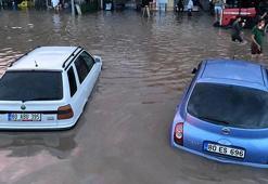 Osmaniye'de sağanak; iş yerlerini su bastı, araçlar suya gömüldü