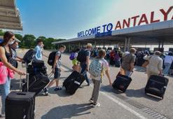 Antalya'ya hava yoluyla gelen turist sayısı 4 milyonu aştı