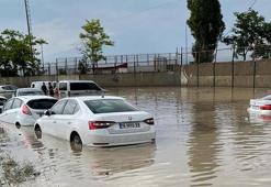 Ağrı ve Iğdır'daki sel gümrük kapılarını olumsuz etkiledi