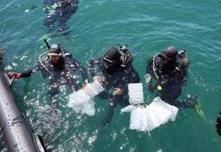 Çanakkale'de 300 yavru ıstakoz Dardanel iş birliği ile denizle buluştu