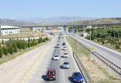 'Kilit kavşak'ta bayram trafiği