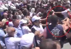 Sağlık çalışanlarının eyleminde polise tokat atan astsubay tutuklandı