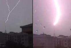 Çamlıca Kulesine yıldırım düştüğü anlar kamerada