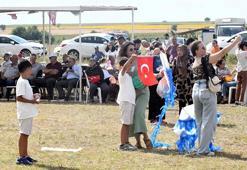 Tekirdağ'da çocuklarla büyükleri buluşturan geleneksel uçurtma şenliği
