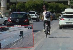 Bisiklet yolları park eden araçlarla işgal altında
