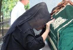 Türkücü Ceylan'ın ablası toprağa verildi