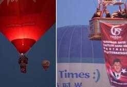 Kapadokya’da balonlar, Türk bayrakları ve Ömer Halisdemir posteriyle havalandı